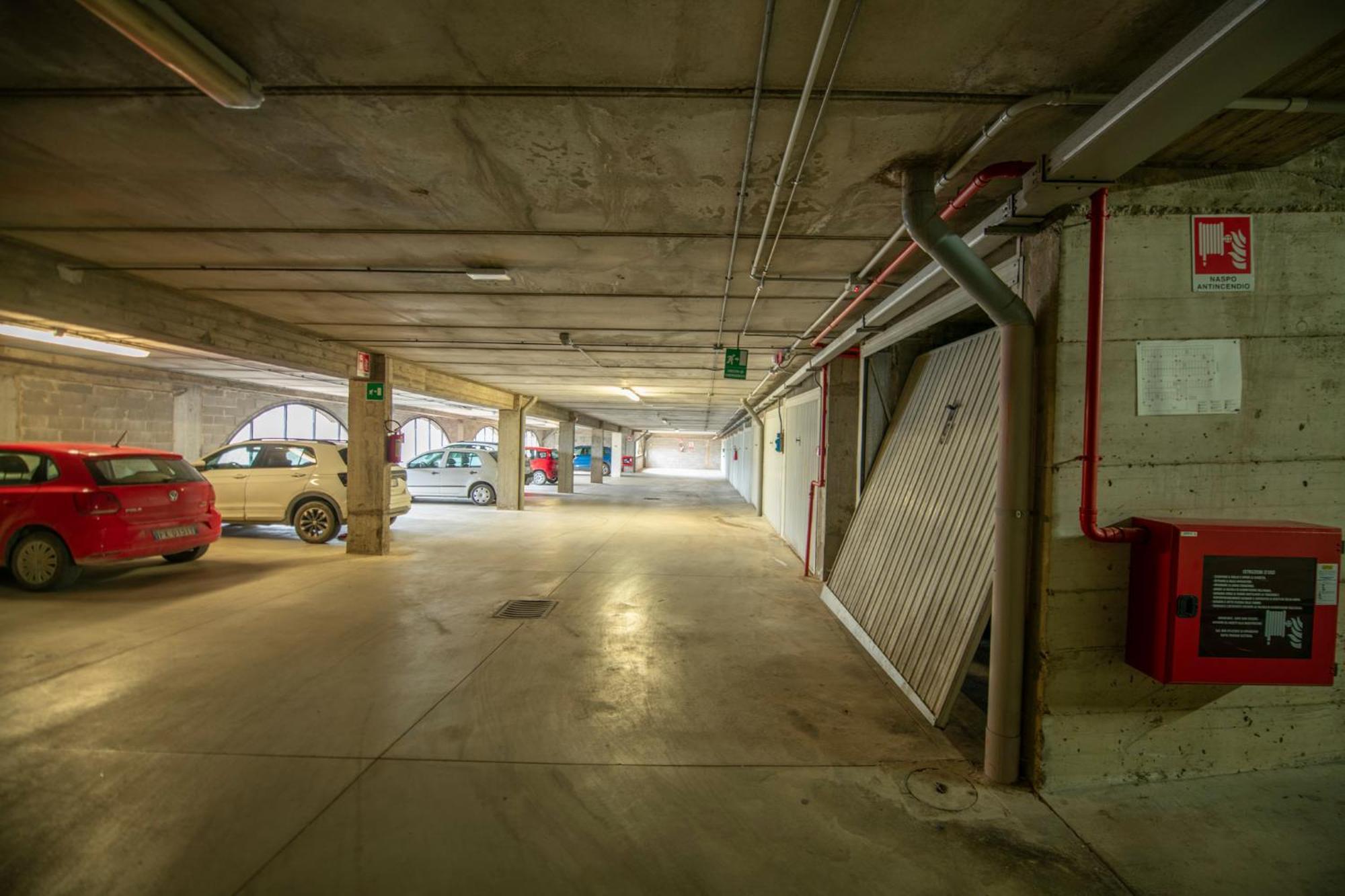 Bellavista Free Parking City Center سان جيمينيانو المظهر الخارجي الصورة